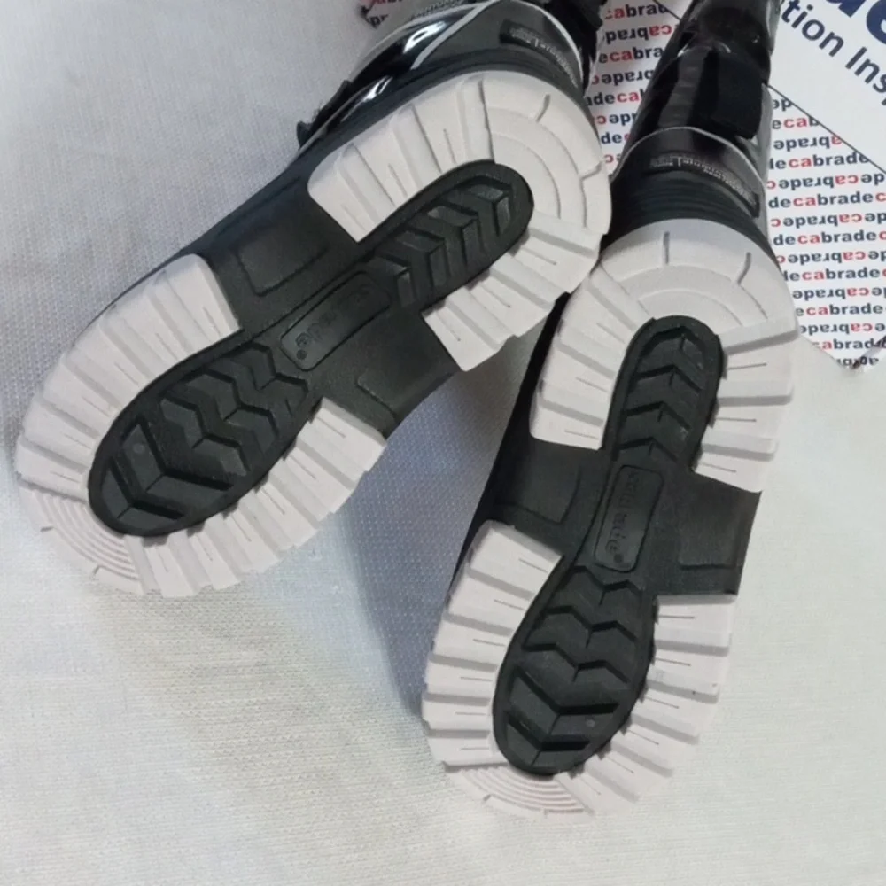 Celosia Girl's Snow Boot: Insulated, deHYDREX Waterproof, Memory Foam